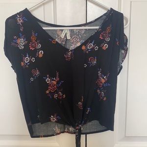 Mudd floral crop top
